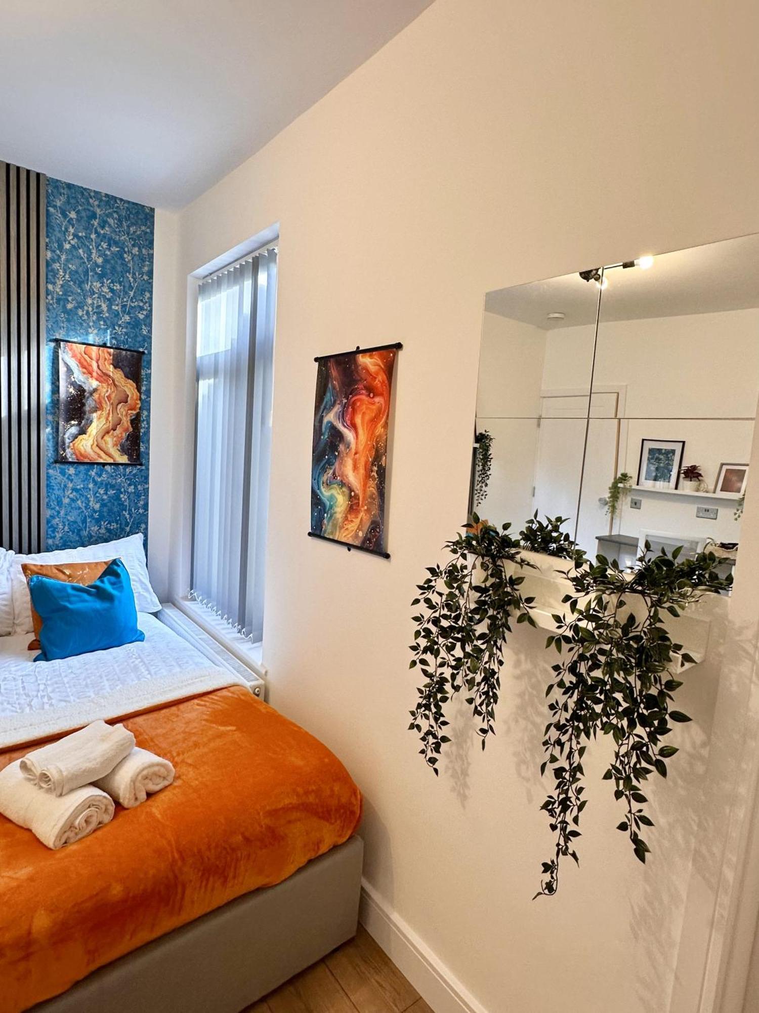 R4 Luxury Studio En-Suite Room In Harborne Lane By Queen Elizabeth Hospital Birmingham Bagian luar foto