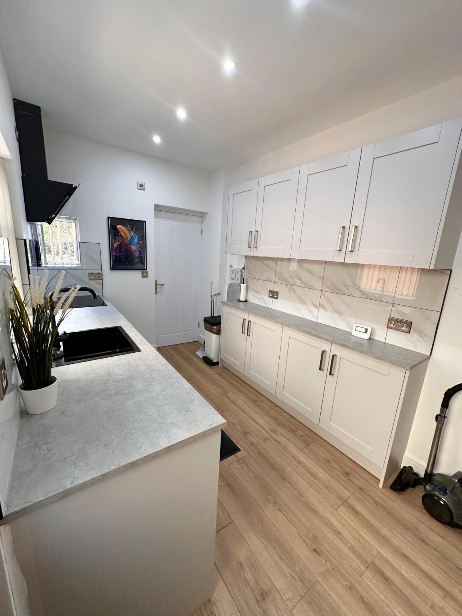 R4 Luxury Studio En-Suite Room In Harborne Lane By Queen Elizabeth Hospital Birmingham Bagian luar foto
