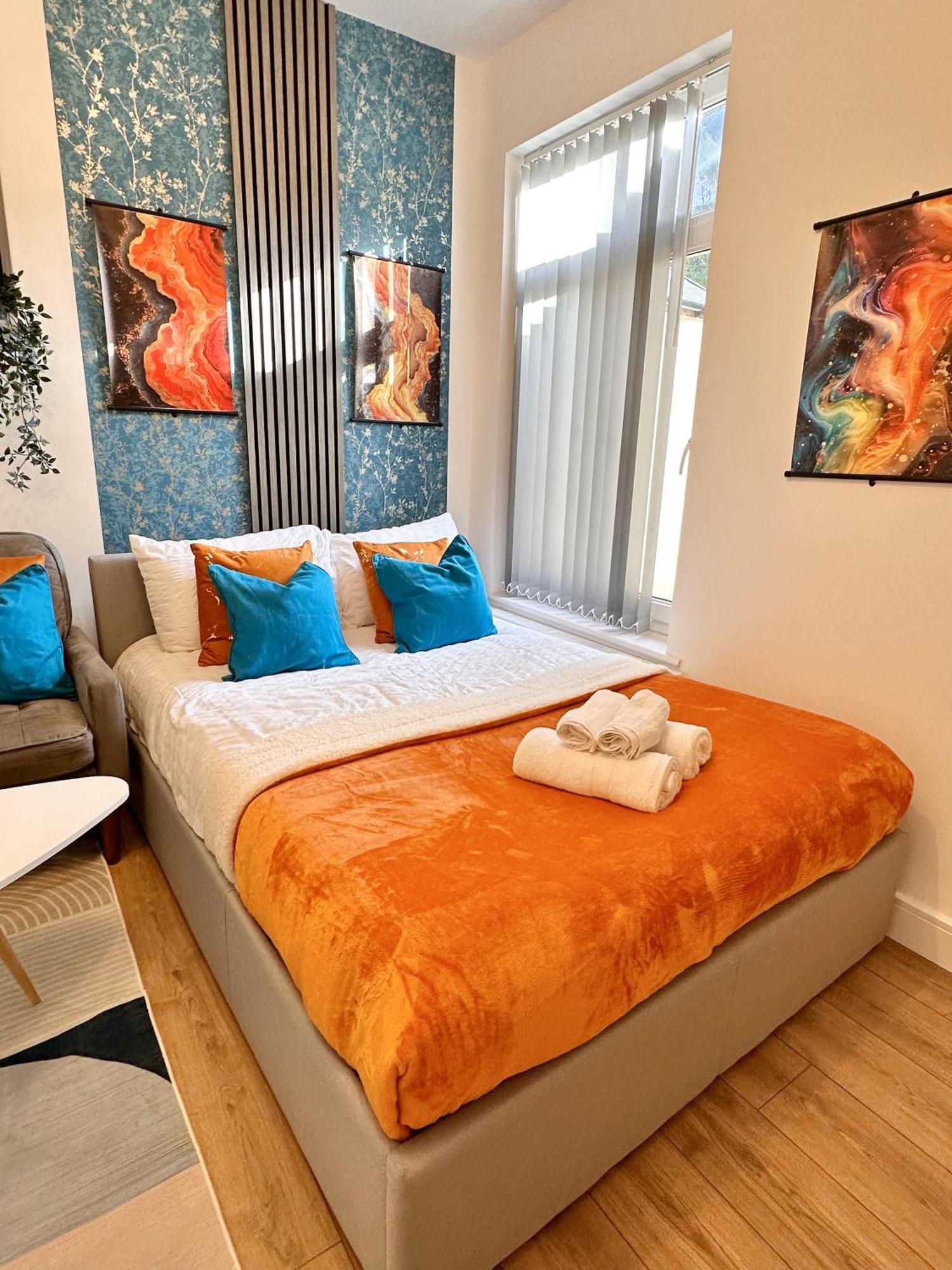 R4 Luxury Studio En-Suite Room In Harborne Lane By Queen Elizabeth Hospital Birmingham Bagian luar foto